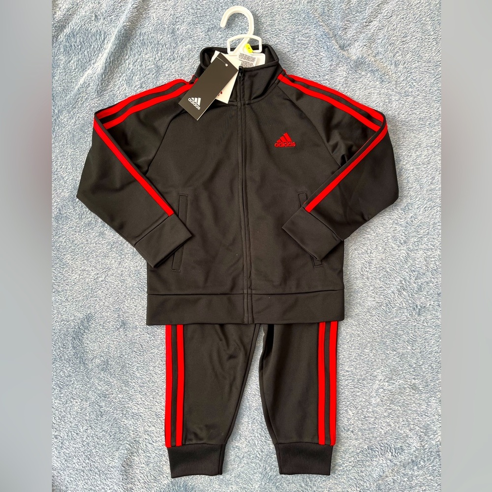 Adidas 2-Piece Set - Boys Size 4 - NWT